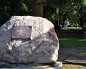 Zdjęcie przedstawia widok na Pomnik "Wyzwolicieli Ziemi Brojeckiej"                                                                                                                                     
