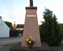 Zdjęcie przedstawia pomnik św. Józefa w Ostrowcu.                                                                                                                                                       