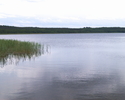 Zdjęcie przedstawia jezioro Łętowskie.                                                                                                                                                                  