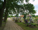Zdjęcie przedstawia cmentarz w Pałowie.                                                                                                                                                                 