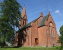 Na zdjęciu znajduję się ściana boczna oraz tył kościoła, który został zbudowany w 1889 roku.                                                                                                            