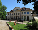 Zdjęcie przedstawia pałac w Trzcińcu.                                                                                                                                                                   