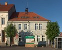 Zdjęcie przedstawia budynek ratusza w Pełczycach                                                                                                                                                        