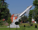 Zdjęcie przedstawia Pomnik Lotników w Świdwinie.                                                                                                                                                        