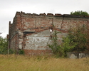 Widok przedstawia ruiny pałacu w Batowie.                                                                                                                                                               