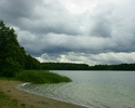 Widok przedstawia Jezioro Chłop.                                                                                                                                                                        
