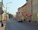 Zdjęcie przedstawia ulicę 3 Marca w Świdwinie, widok od ulicy Popiełuszki.                                                                                                                              