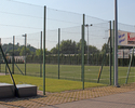 Zdjęcie przedstawia kompleks boisk Orlik w Świdwinie. Widok od strony parkingu.                                                                                                                         