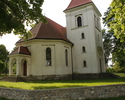 Na zdjęciu widnieje cmentarz przykościelny w Bielinku.                                                                                                                                                  