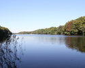 Na zdjęciu widnieje Jezioro Glinna.                                                                                                                                                                     