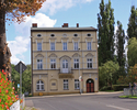 Na zdjęciu widnieje biblioteka im. Marii Skłodowskiej - Curie w Policach.                                                                                                                               