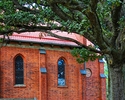 Zdjęcie przedstawia fasadę kościoła filialnego pw. św. Józefa.                                                                                                                                          