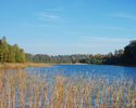 Zdjęcie przedstawia jezioro Krzemienko.                                                                                                                                                                 
