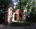Zdjęcie przedstawia Ogród dendrologiczny w Przelewicach                                                                                                                                                 
