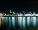 Szczecin - Wyspa Łasztownia, Nabrzeże Celne, widok na Odrę i Nabrzeże Wieleckie nocą