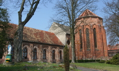 Kirche der Heiligen Jungfrau Maria vom Berge Karmel (Kościół parafialny MB Szkaplerznej)  