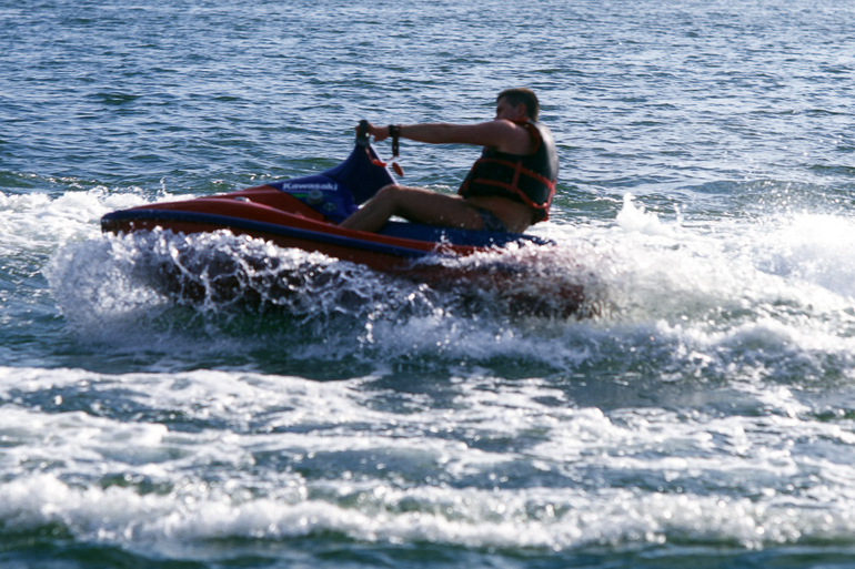 Motorboat sports